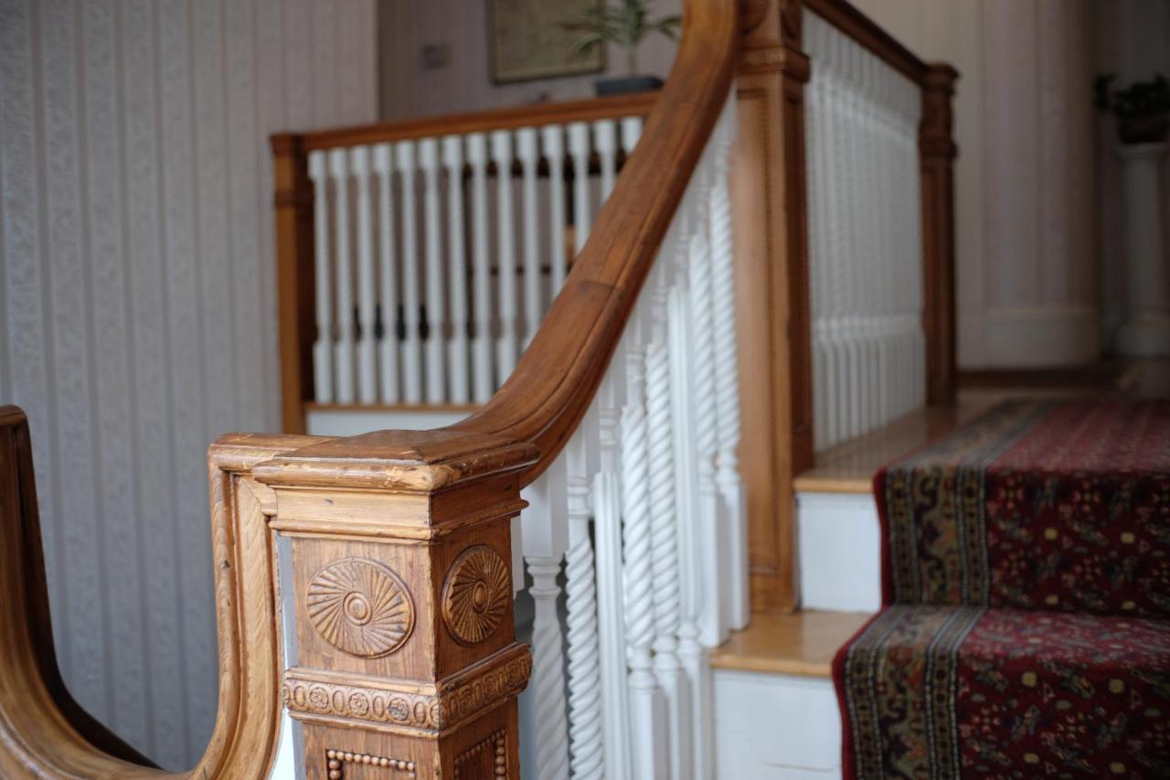 Guilford Bed And Breakfast ภายนอก รูปภาพ